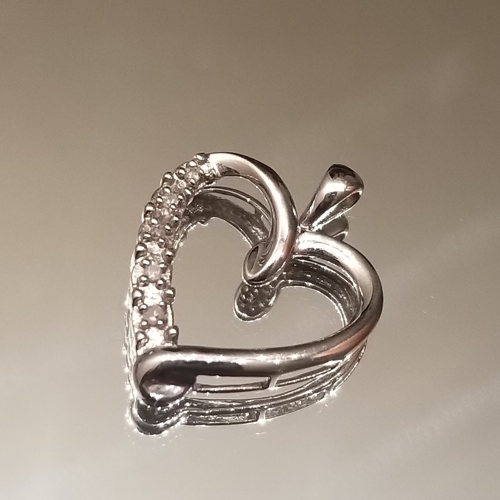 Diamond Heart Pendant - 10kt white gold.